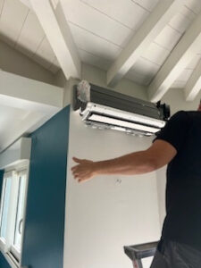 split ouvert de climatisation Daikin